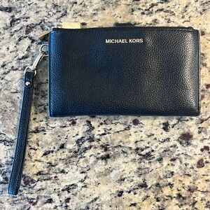 Michael Kors wallet/wristlet, full leather, black and gold